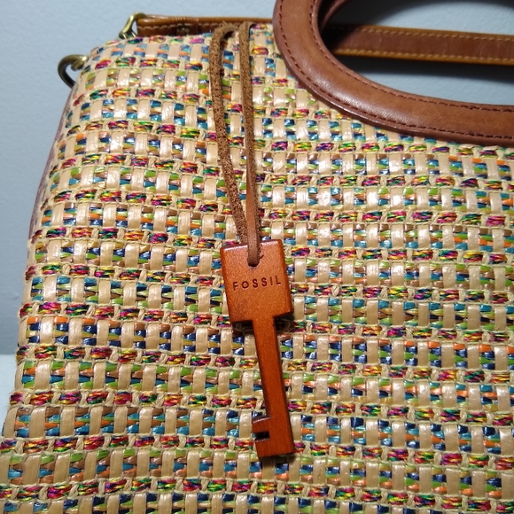 Fossil Purse Colorful Wicker Design Leather Trim - Picture 2 of 7